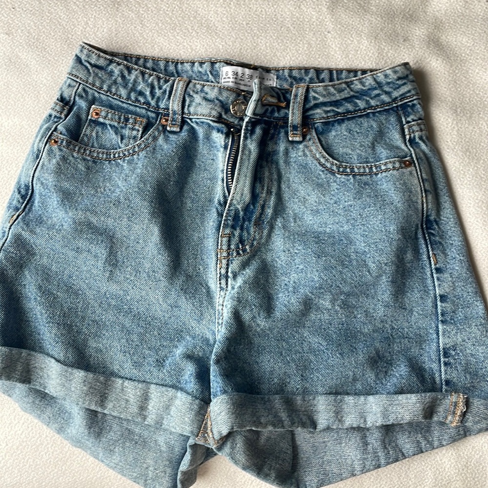 medium wash high rise denim shorts